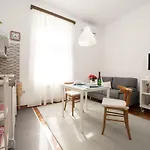 Stefani Studio Apartman